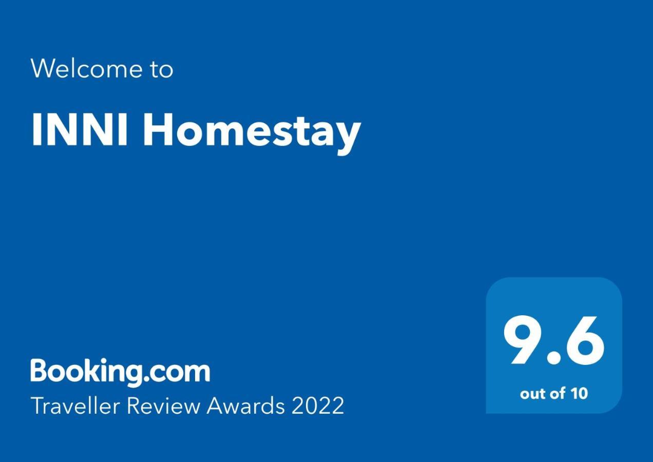 Inni Homestay Malang Esterno foto