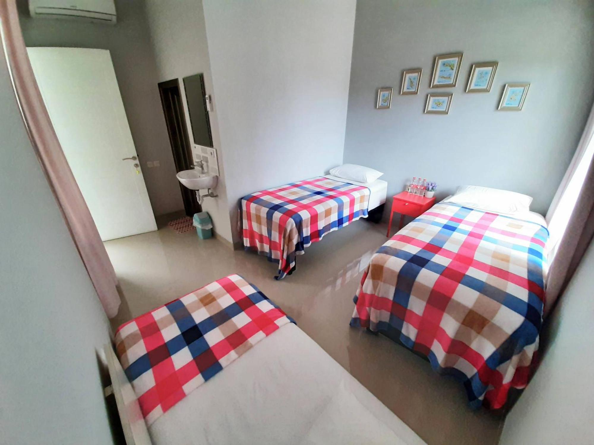 Inni Homestay Malang Camera foto