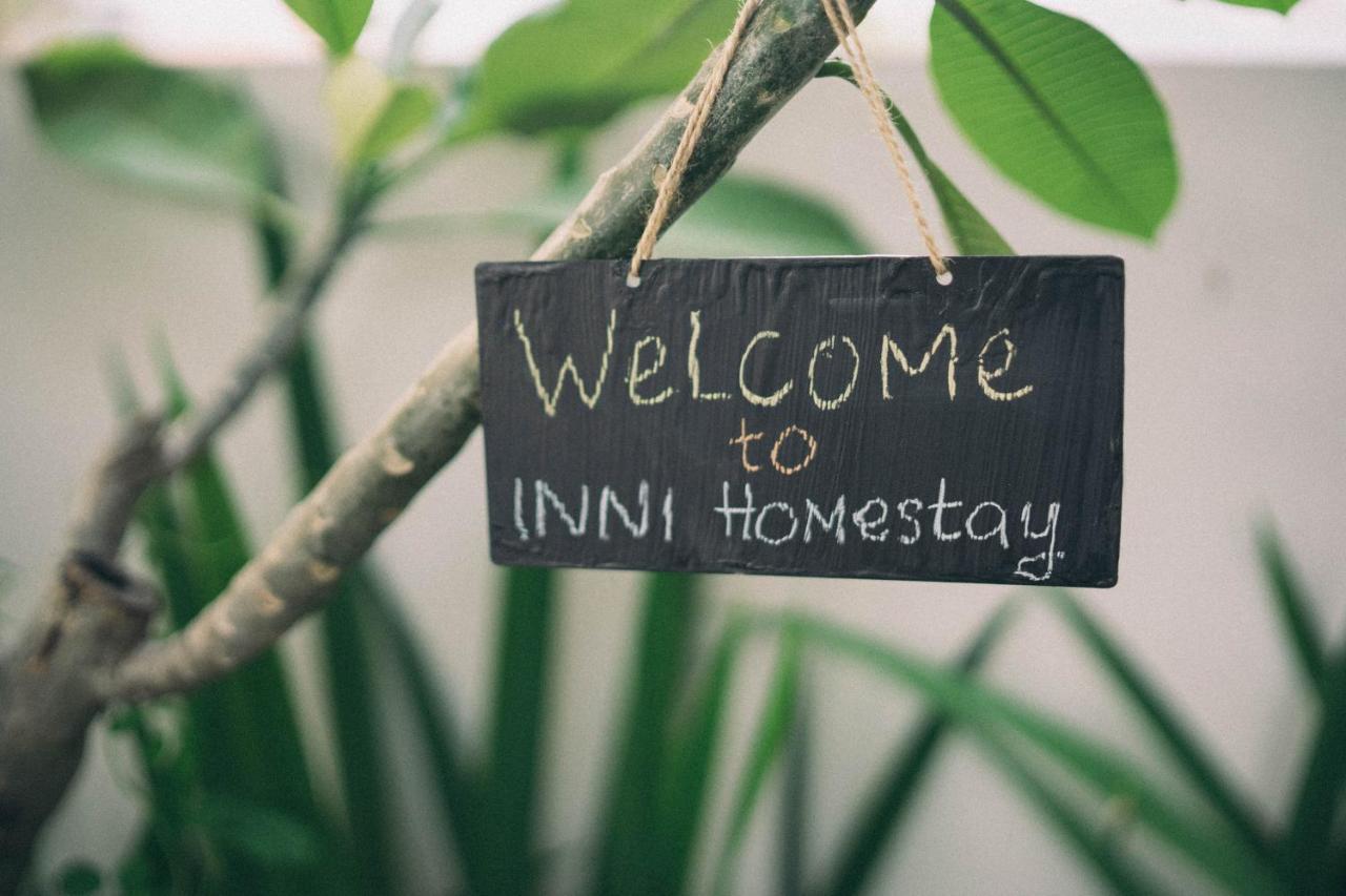 Inni Homestay Malang Esterno foto