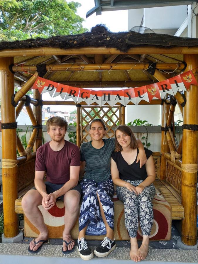 Inni Homestay Malang Esterno foto